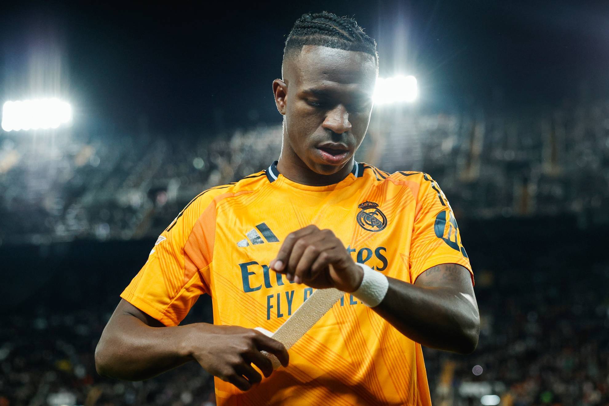 赛的球迷而 赛的球迷而