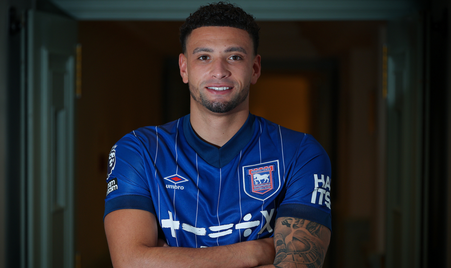 岁的飞镖小 岁的飞镖小